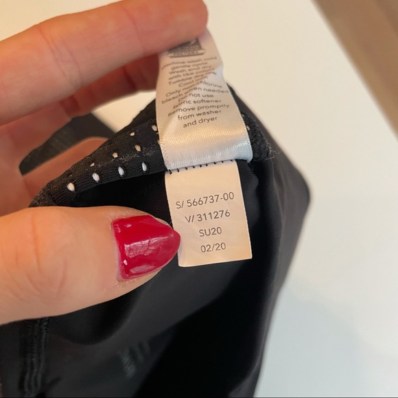 Athleta Hiit It 9” Bike Shorts - Picture 12 of 13